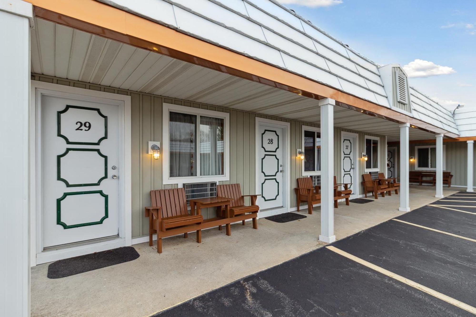 Vindel Motel Mackinaw City Esterno foto