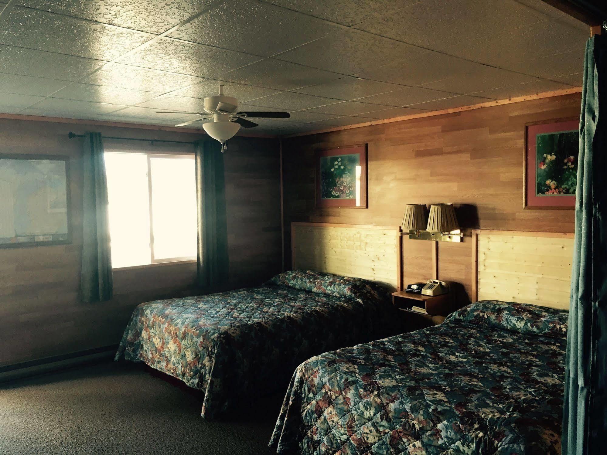 Vindel Motel Mackinaw City Esterno foto