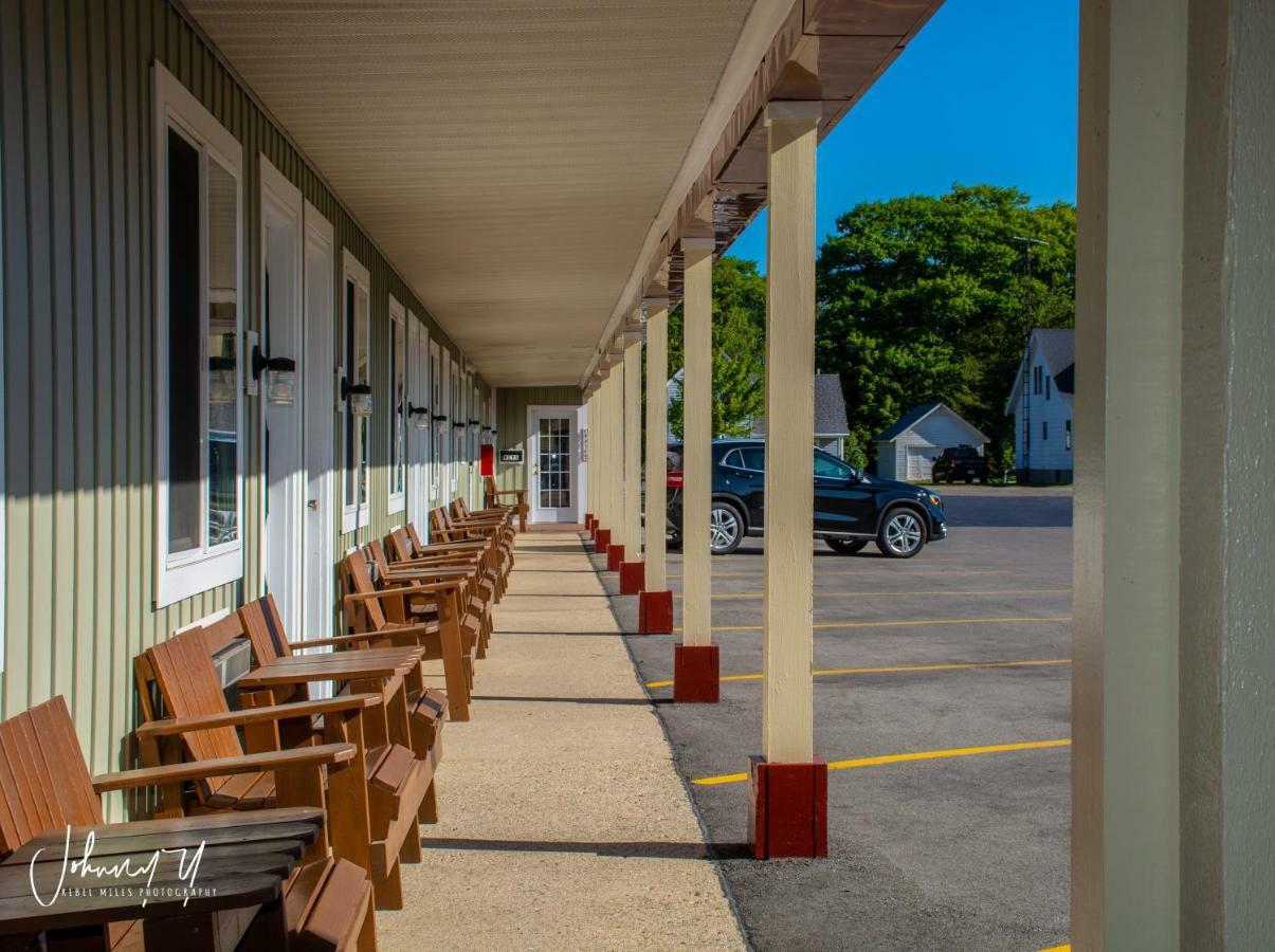 Vindel Motel Mackinaw City Esterno foto