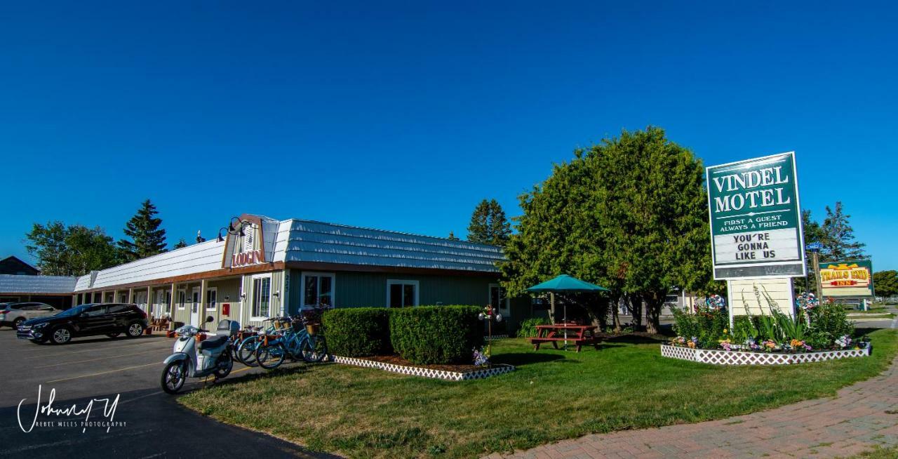 Vindel Motel Mackinaw City Esterno foto